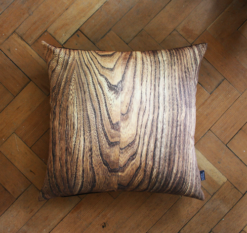 Elm pillow from ercol plank table